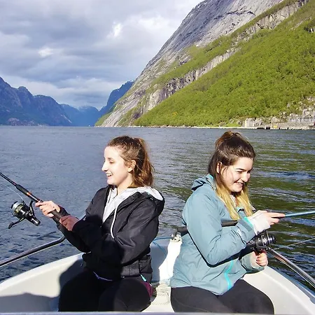 Florli 4444 Auberge de jeunesse Floyrli