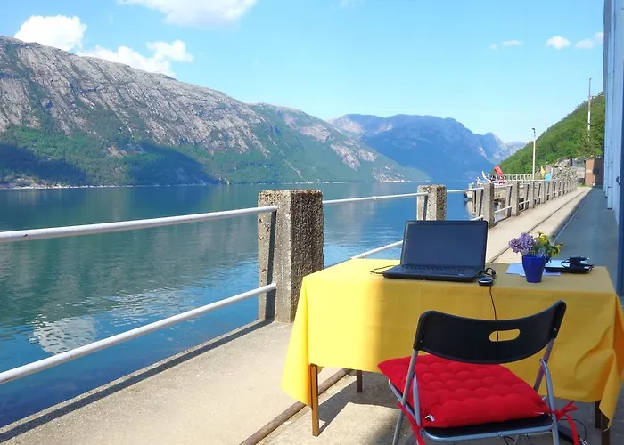 Vandrerhjem Flørli 4444