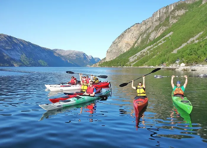 Vandrerhjem Flørli 4444 *