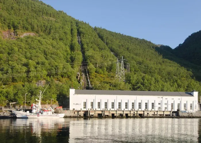 Vandrerhjem Flørli 4444 Floyrli