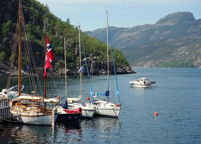 Flørli 4444 * Floyrli